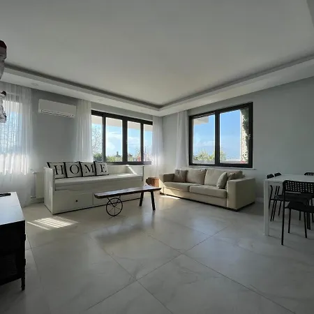 Sea Paradise Apartment